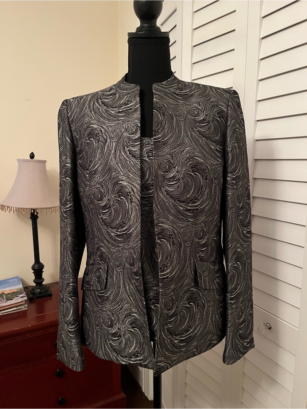 Kasper Black & Silver Swirl Collarless Blazer